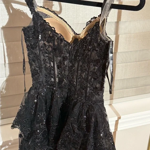 ✨ Sherri Hill Black Sequin Lace Gown Size 0 New With Tags ✨